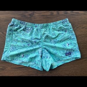 Patagonia shorts with drawstring